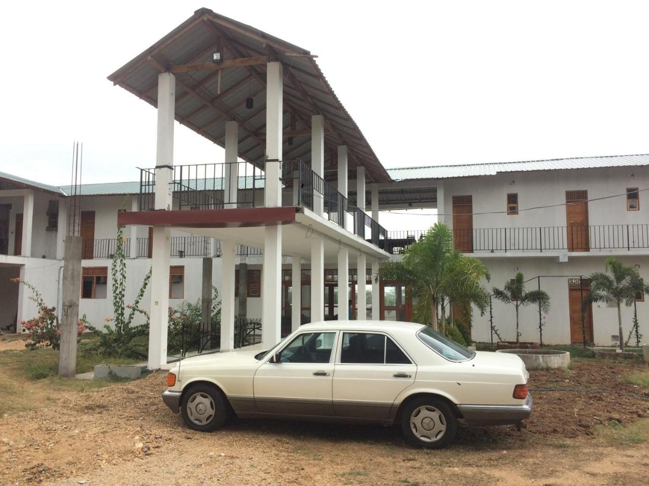 Hotel Bundala Park Weligatta Luaran gambar
